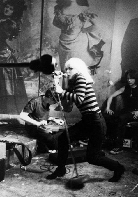 1970s Punk, Garage Punk, Chris Stein, Joey Ramone, Deborah Harry, Photo Star, Blondie Debbie Harry, Sean Penn, Punk Scene