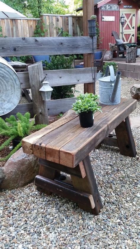 Bench made from 4x4 posts and play structure wood 4x4 Wood Bench Diy, 4x4 Wood Post Ideas, Things To Make With 4x4 Posts, Diy 4x4 Post Ideas, Projects With 4x4 Posts, Scrap Wood Bench Diy, 6x6 Post Ideas Projects, Old Fence Posts Repurposed, 4x4 Post Ideas