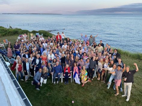 Entire Kennedy Family Poses Together for Annual Fourth of July Photo in Hyannis Port Poses Together, House In The Hamptons, Hyannis Port, Katherine Schwarzenegger, Maria Shriver, Family Poses, Family Estate, Happy Fourth Of July, Outdoor Portraits