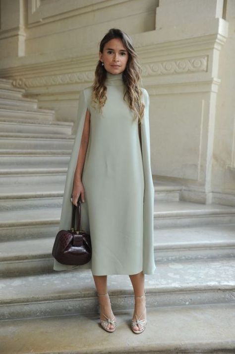 Photo Fashion Show Lighting, Miroslava Duma, Valentino Dress, Mint Dress, Looks Chic, Inspired Outfits, 가을 패션, Mode Inspiration, Fashion 2017