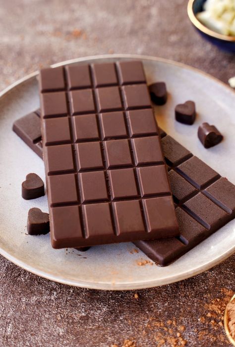 Homemade Milk Chocolate, Milk Chocolate Recipes, Chocolate Benefits, Homemade Chocolate Bars, Make Your Own Chocolate, Chocolate Recipes Homemade, Coconut Milk Powder, Vegan Milk, Dairy Free Milk