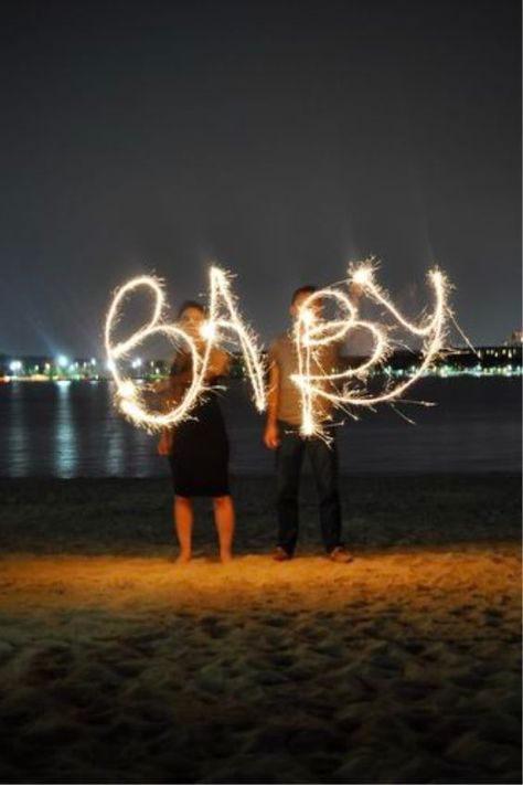 If you're expecting a baby and looking for a fun and creative way to share the news, there's no better time than the 4th of July. Ahead, we'll share 19 unique and festive 4th of July pregnancy announcement ideas. July Baby Announcement, Birthday Pregnancy Announcement, Pregnancy Annoucements, July Pregnancy Announcement, Pregancy Announcement, 2nd Pregnancy Announcements, Pregnancy Announcement Ideas, Fun Baby Announcement, Baby Announcement Pictures