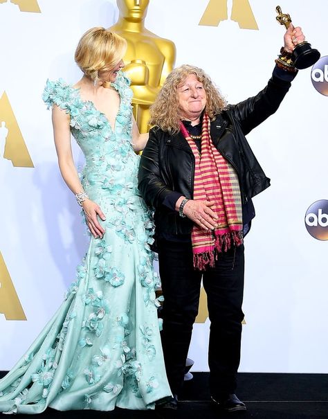 Jenny Beavan, Best Costume Design, Celebrity Faces, Celebration Gif, Costume Designer, The Oscars, Cate Blanchett, Awards Ceremony, Hottest Celebrities