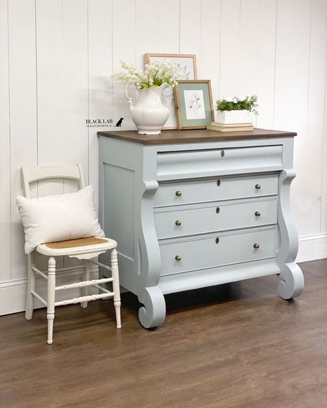 Dixie Belle Paint Company on Instagram: “Oh, my how beautiful! We are so obsessed with this piece! Its painted in the color Savannah Mist, the perfect color to let the body of this…” Warm Wood Tones, Blue Chalk Paint, Painted Bedroom Furniture, Furniture Painting Techniques, Wood Tones, Dixie Belle Paint, Chalk Paint Furniture, Refurbished Furniture, Mineral Paint