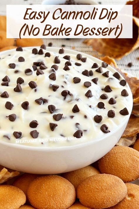 Canoli Dip Best, Ricotta Dessert, Sweet Dip, Chocolate Chip Dip, Dip With Cream Cheese, Fruit Dips, Cannoli Dip, Dessert Dip, Super Easy Desserts