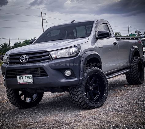 Toyota Hilux Single Cab Modified, Hilux Revo, Ford Car, Toyota Trucks, Porsche Cars, Toyota Hilux, Car Ford, Parkour, Truck Lights