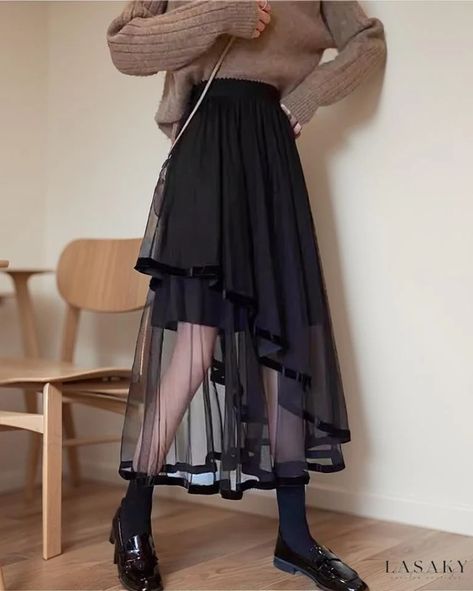 Tulle midi skirt outfit