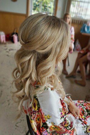 Bridal Hair For Thick Hair, Bridesmaid Hairstyles Curled Down, Partial Updos For Long Hair Wedding, Wedding Hairstyles Half Up Half Down Front View, Bridesmaid Hairstyles Half Up Half Down Medium Length, Formal Hairstyles Medium Length, Half Up Half Down Bridesmaid Hair Long, Partial Updos For Long Hair, Pony Hair Extensions