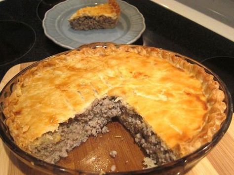 Ingredients:  1 lb ground beef  8 ounces ground pork  1⁄2cup onion, finely chopped  1⁄2cup water  2 large potatoes, peeled, cut into quarters  1⁄2teaspoon salt  1⁄4teaspoon allspice  1⁄4teaspoon ground cloves  1⁄8 teaspoon pepper  1 double crust pie crust    Directions:  Combine beef, pork, onion and water in a medium Best Tourtiere Recipe, Double Crust Pie, French Meat Pie, French Meat, Butter Ideas, Meat Pie Recipe, French Canadian, Canadian Food, Pork Pie