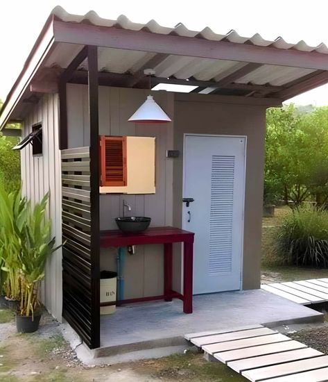 Outside Toilet, Outdoor Shower Enclosure, Outdoor Bathroom Design, Outdoor Toilet, Villa Design Architecture, Building A Tiny House, Villa Plan, Outdoor Bathrooms, Village House Design