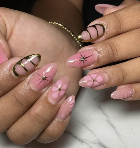 Mismatch Nails, Biab Nails, Nail Designs Colors, Flowers Nails, Simple Acrylic, February Nails, Simple Acrylic Nails, Nails Toes, Minimalist Nails