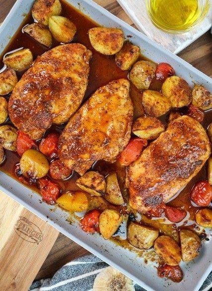 Honey Glazed Brown Sugar Baked Chicken and Potatoes from @goldengracekitchen (Gluten Free) | Springer Mountain Farms Dairy Free Chicken Alfredo, Chicken With Brown Sugar, Baked Chicken And Potatoes, Sausage Strata, Gluten Free Meal Ideas, Quick Chicken Dinner, Bbq Meatloaf, Gf Meals, Brown Sugar Chicken