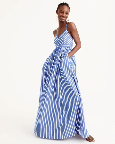 White Striped Dress Outfit, Full Maxi Dress, Striped Dress Outfit, Blue Stripe Dress, Blue White Striped Dress, Striped Linen Dress, Long Dresses Casual Maxi, Basic Fashion, 40 Fashion