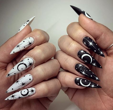 Acrylic Nails Stiletto, Stilleto Nails Designs, Witch Nails, Witchy Nails, Gothic Nails, Goth Nails, Grunge Nails, Stiletto Nails Designs, Long Acrylic Nails Coffin