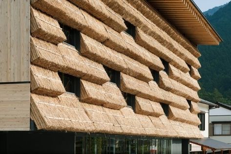 Kengo Kuma, Thatched Roof, Small Hotel, Salou, Japanese Architecture, Facade Architecture, Sustainable Architecture, Facade Design, Built Environment