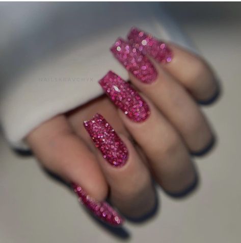 Pink Sparkly Nails, Powder Glitter Nails, Acrylic Nails Stiletto, Glitter Rosa, Pink Glitter Nails, Glittery Nails, Hot Pink Nails, Simple Gel Nails, Grunge Nails