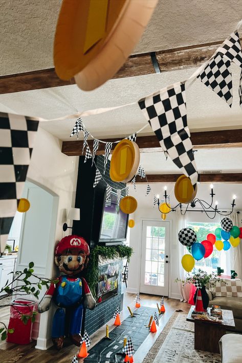 Mario Brother Decorations, Mario One Up Birthday, Hypebeast Birthday Party, Diy Super Mario Birthday Party, Mario Birthday Party Simple, Super Mario Kart Birthday Party, Mario Birthday Party Decorations Simple, Mario Kart Classroom Theme, Mario Kart Tournament