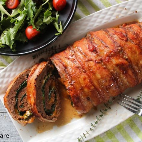 Bacon Wrapped Meatloaf Roll Bacon Wrapped Hamburger Roll, Meatloaf Roll Up, Stuffed Meatloaf Recipes Bacon Wrapped, Rolled Meatloaf Recipes, Meat Roll Recipe, Meatloaf Roll Stuffed, Beef Steak Tomatoes, Rolled Meatloaf, Meatloaf Roll