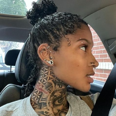 Madalyn Roseberry⚡️ on Instagram: "Vanish✨ -GIVĒON" Face Tattoo Aesthetic, Female Tats, Nice Tatoos, Back Tattoos For Guys Upper, Baddie Tats, Manifestation 2024, Black Men Tattoos, Women Characters, Best Neck Tattoos