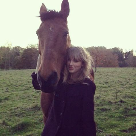 Taylor Swift Fotos, Cowboy Like Me, Estilo Taylor Swift, Miss Americana, Long Live Taylor Swift, Rory Gilmore, Live Taylor, T Swift, T Swizzle