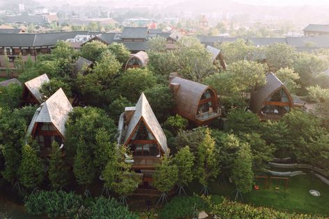 Chinese Hotel, Deconstructivism, Torremolinos, Tree Canopy, Guilin, Wooden Cabins, Hotel Project, Thatched Roof, Chongqing