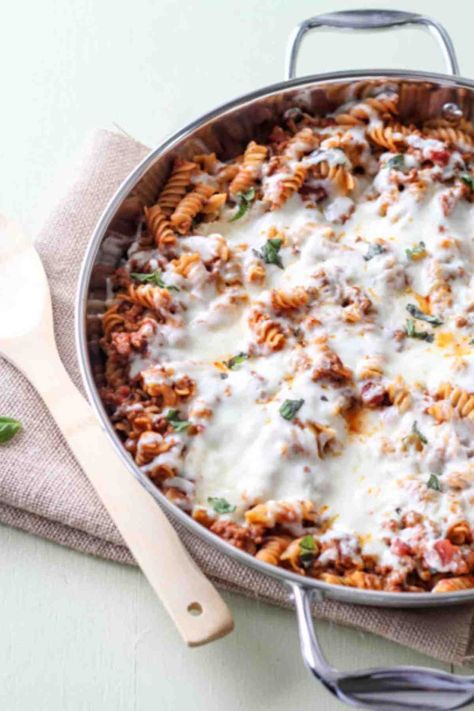 This Cheesy Meat Rotini Recipe will become a family favorite. Ground meat with rotini pasta, ricotta and mozzarella cheese. Easy Chicken Fried Rice Recipe, Rotini Pasta Recipes, Chicken Fried Rice Recipe Easy, Meat Sauce Recipe, Pasta With Meat Sauce, Turkey Pasta, Chicken Fried Rice Recipe, Spaghetti Meat Sauce, Meat Sauce Recipes