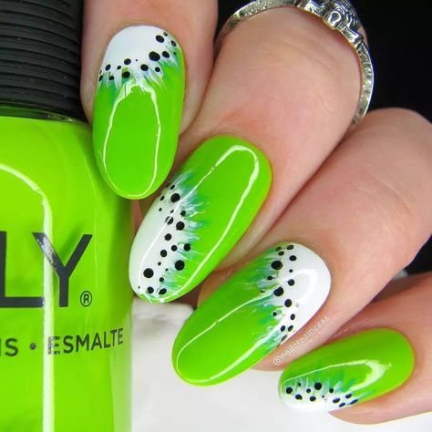 31 Trendy Neon Spring Nails - Ak Pal Kitchen Neon Glitter Nails, Neon Coral Nails, Braids Colors, Quick Nail Art, Neon Nail Designs, Neon Green Nails, Fruit Nail Art, Fancy Nails Designs, Green Nail