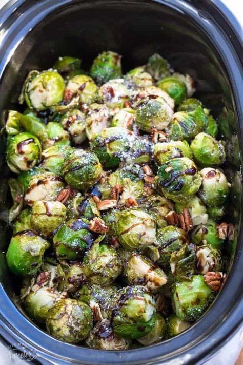 Prep Desserts, Best Brussel Sprout Recipe, Brussel Sprout Side Dish, Brussel Sprout Recipe, Sprout Recipe, Balsamic Brussels Sprouts, Cooking Thanksgiving Dinner, Asian Meals, Bacon Brussel Sprouts