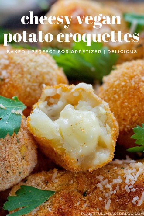 Deep Fried Mashed Potatoes, Vegan Croquettes, Snacks Vegan, Potato Croquettes, Pane Dolce, Cheesy Potato, Vegan Mozzarella, Healthy Snack Options, Vegan Potato