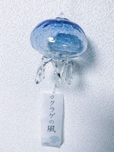 Jellyfish Blue, Japanese Wind Chimes, Ocean Themed Bedroom, Arte Do Kawaii, Blue Jellyfish, Warrior Cat Oc, Themed Bedroom, Jelly Fish, Japan Aesthetic