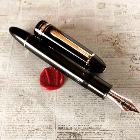 Mont Blanc Pen, Mont Blanc Fountain Pen, Montblanc 149, Big Pen, Retro Gadgets, Fountain Pen Nibs, Montblanc Pen, Pen Nib, Writing Pens