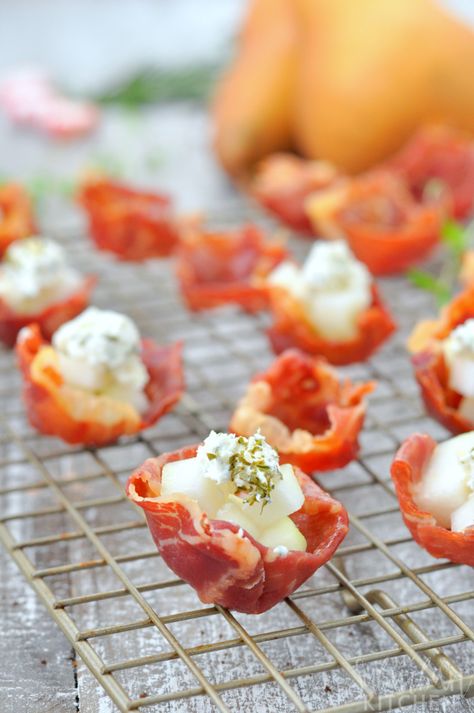 Prosciutto Wrapped Pear, Duck Prosciutto Recipes, Goat Cheese Canape, Prochutto Appetizers Prosciutto, Lamb Appetizers For Party, Proscuttio Appetizers, Aip Appetizer Recipes, Pancetta Appetizers, Pear Appetizer Recipes