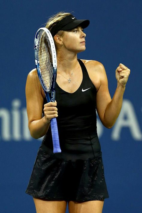 Maria Sharapova Sabine Lisicki, Tennis Women, Tennis Outfits, Tennis Center, Tennis Skirt Outfit, Ladies Tennis, Tennis World, Billie Jean, Girls Golf