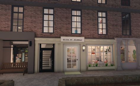 Bloxburg London Town, Bloxburg Shop Exterior, Nyc Bloxburg Town, Bloxburg New York City Layout Small Plot, Store Decals Bloxburg, Bloxburg City Ideas Small Plot, Bloxburg City Buildings Idea, Bloxburg City Buildings, Nyc Map