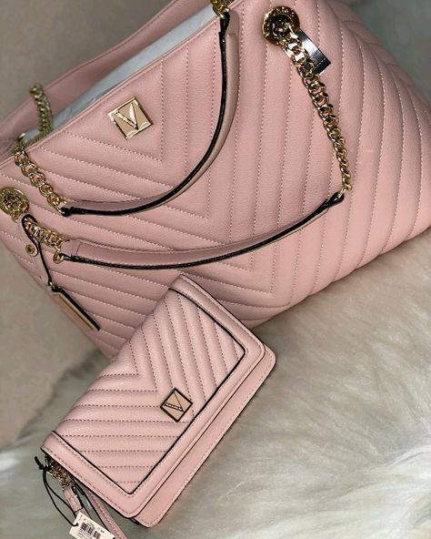 Victoria Secret Purse Aesthetic, Victoria Secret Handbag, Victoria’s Secret Bag, Victoria Secret Purse, Vs Bag, Victoria Secret Bag, Pink Lifestyle, Luxury Bags Collection, Victoria Secret Tote Bags