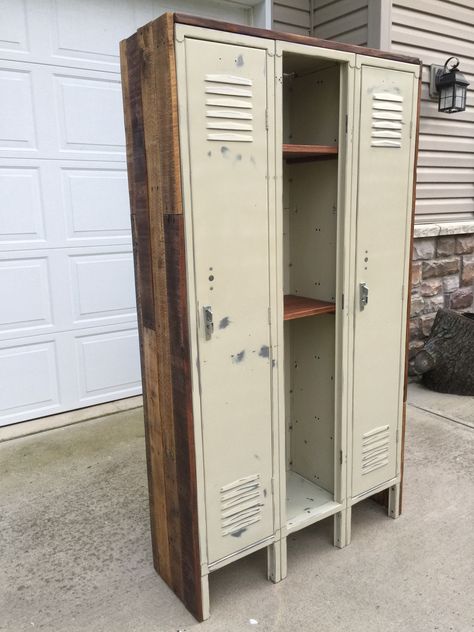 Repurposed Old lockers with wood from pallets. Old School Lockers Repurposed, Bedroom With Lockers, Repurposed Lockers Home Decor, Old Lockers Repurposed Storage Ideas, Locker Makeover Metal, Repurposed Lockers Ideas, Vintage Lockers Repurposed, Locker Repurpose Ideas, Repurpose Lockers