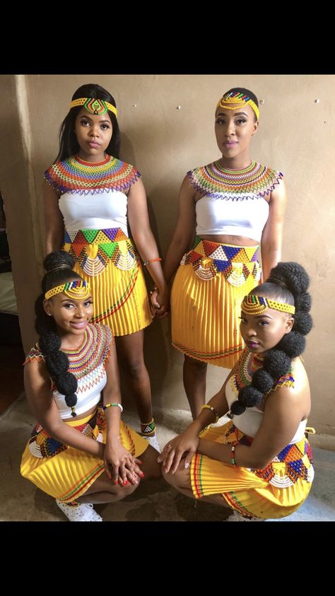 South African Costume, Zulu Outfits South Africa, African Costume Traditional, Umemulo Outfits, African Dance Outfits, African Costume, African Traditional Dresses Zulu, Zulu Traditional Attire African Women, South African Traditional Dresses Zulu