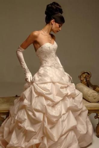 <3 I love ivory wedding dresses Lace Up Back Wedding Dress, Wedding Ball Gown Dresses, Puffy Wedding Dresses, Ivory Wedding Gown, Dress Sites, Ruffle Wedding Dress, Pretty Wedding Dresses, Princess Ball Gowns, Applique Wedding Dress