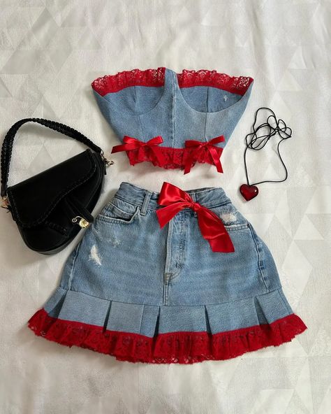 New Two Piece Sets Womens Outifits Y2K Denim Mini Skirt Suit Harajuku Sexy Bow Slim Tube Tops Goth Two Piece Jean Outfit, Faldas Aesthetic, Mas Outfits, Mode Gyaru, Mode Harajuku, High Waisted Sweatpants, Band Outfits, Ruby Woo, Female Shorts