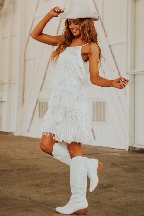 White Fringe Dress Outfit, White Fringe Dress Western, Short Wedding Dresses With Boots, White Fringe Dress Short, White Dresses Country, Short Wedding Dress With Cowgirl Boots, Country Bridal Shower Outfit, Reception Dress Western, Country Reception Dress