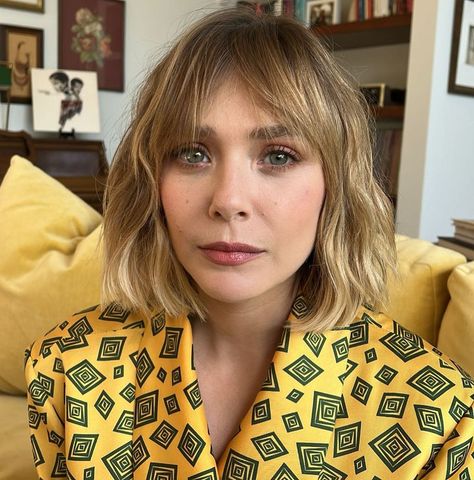 Italian Bob, Hair To One Side, Celebrity Hair Stylist, Blonde Bobs, Hair Envy, Elizabeth Olsen, Blonde Bob, Hair Dos, Bobs Haircuts