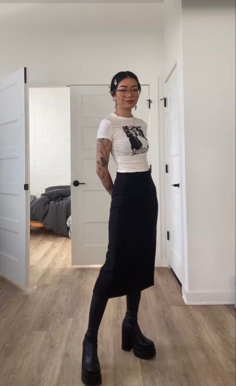 Black Mesh Midi Skirt Outfit, Black Pencil Skirt Outfit Aesthetic, Long Black Skirt Grunge Outfit, Long Skirt And Docs Outfit, Long Black Pencil Skirt Outfit Casual, Long Skirt With Tights Outfit, Midi Skirt With Tights, Long Black Velvet Skirt Outfit, Dark Concert Outfit