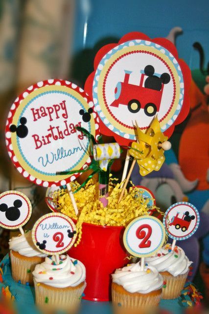 Choo Choo Birthday Party, Mickey Mouse Train, Birthday Mickey Mouse, Mickey Birthday Party, Cars Birthday Party Disney, Disney Cars Birthday, Train Birthday Party, Trains Birthday Party, Train Theme