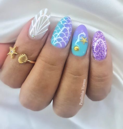 Ocean Nail Designs Simple, Mermaid Nails Tutorial, Dolphin Nails, Little Mermaid Nails, Ocean Nails, Rock Nails, Cruise Nails, Beachy Nails, Beauty Finds