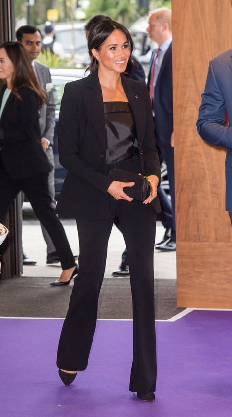 Meghan Markle in a Black Suit at WellChild Awards Sept. 2018 | POPSUGAR Fashion Zapatos Animal Print, Estilo Meghan Markle, Philip Treacy Hats, Meghan Style, Meghan Markel, Meghan Markle Outfits, Rachel Zane, Cowgirl Style Outfits, Princess Meghan