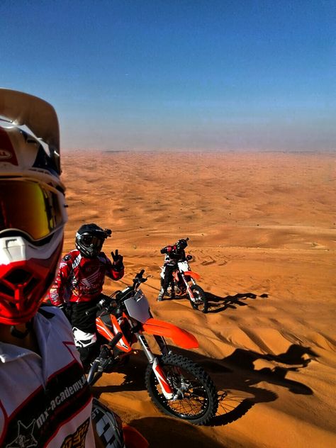 Desert Riding, Dirt Bike Riding, Motocross Love, Mx Bikes, Dubai Aesthetic, Dubai Desert, Bike Pic, Sports Aesthetic, Dirt Bikes