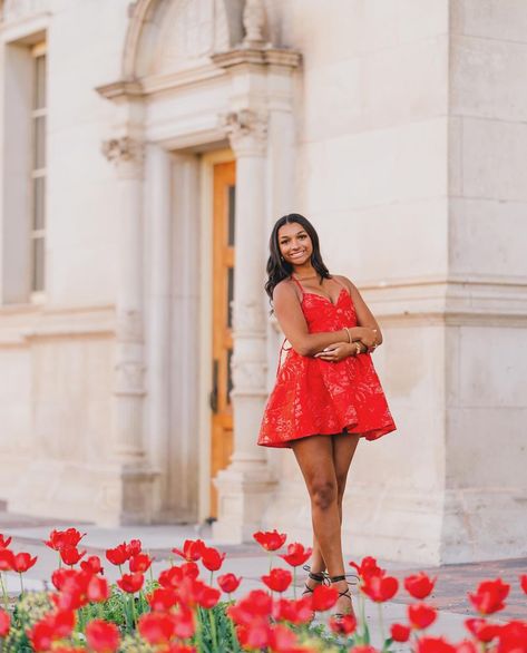 Texas Tech Graduation Pictures, Human Photography, Grad Pic, Grad Pics, Grad Photos, Graduation Ideas, Texas Tech, Posing Ideas, Graduation Pictures