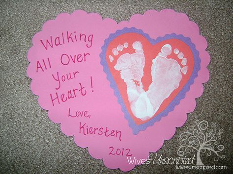 Snowflake Arts And Crafts, Toddler Valentine Crafts, Valentine's Day Party Games, Arts And Crafts Ideas, Valentine Art Projects, Christmas Arts, February Crafts, Easy Valentine Crafts, Baby Art Projects