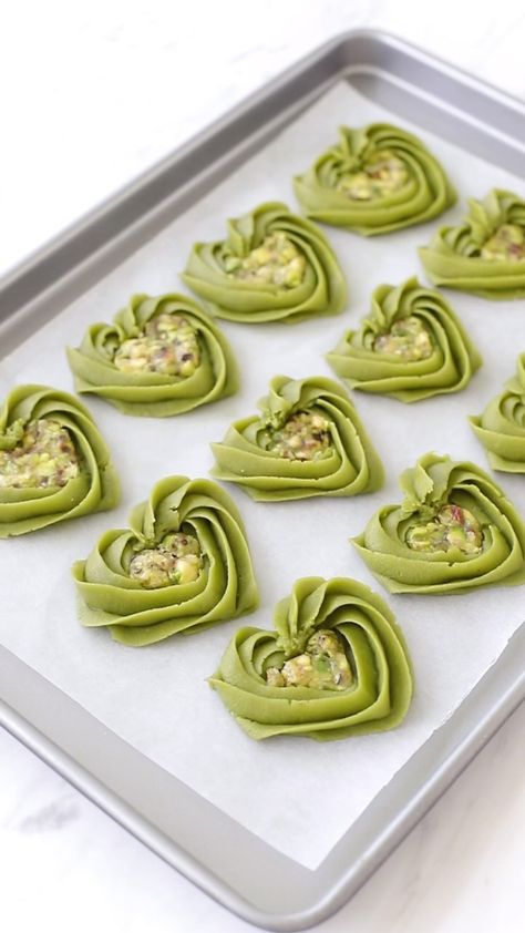 Rose-Shaped Pistachio Baklava Starting off Ramadan with these exquisite rose-shaped pistachio baklavas – a twist on the traditional… | Instagram Pistachio Nougat, Danish Cookies, Mini Baking, Vanilla Bean Paste, Heart Shaped Cookies, Bear Cookies, Pastry Art, Heart Cookies, Matcha Powder