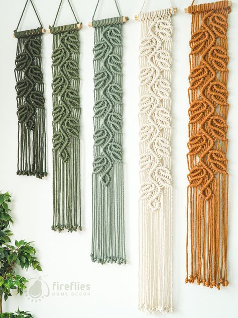 Long Narrow Macrame Wall Hanging, Entry Hallway Decor, Vertical Macrame, Macrame Gift Ideas, Macrame Wall Decor Ideas, Macrame Wall Hanging Ideas, Yarn Macrame, Macrame Leaf, Crochet Wall Art